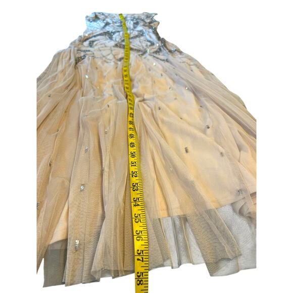 Adrianna Papell Blush Sequined Gown - Size 10 - Picture 12 of 15